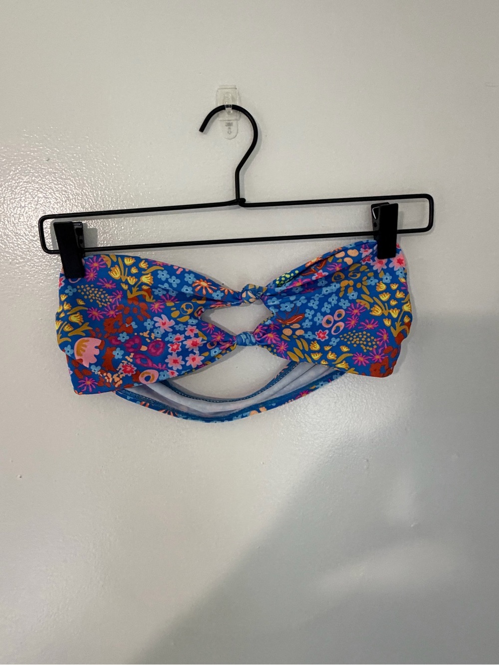 Shein Blue Floral Twist-Front Bandeau Bikini Top with high waisted bottoms Small